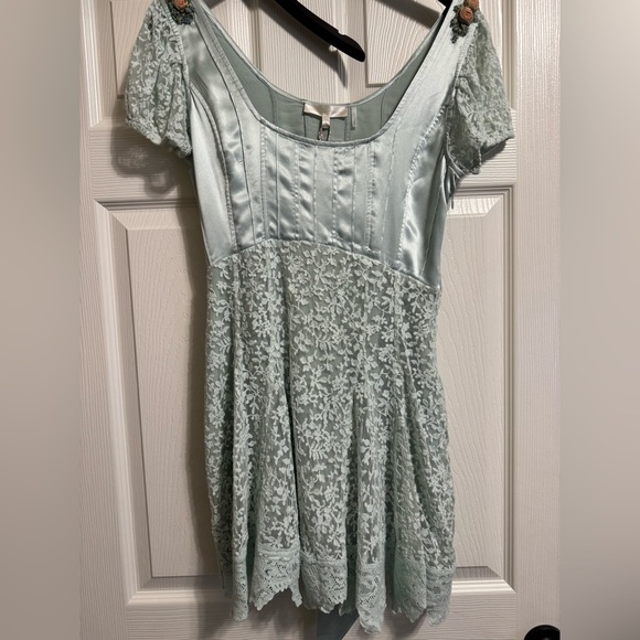 LoveShackFancy Dresses & Skirts - Womens LoveShackFancy Florent Dress Enchanted Leaves size 6 new with tags
